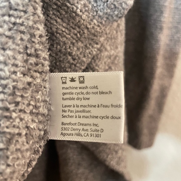 Barefoot Dreams Grey CozyChic Lite Island Wrap | Size Small/Medium - Picture 4 of 6